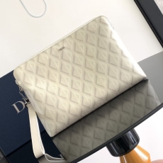 Christian Dior Clutch Bags